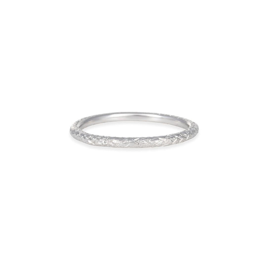 Varna - Petite Engraved Round Band