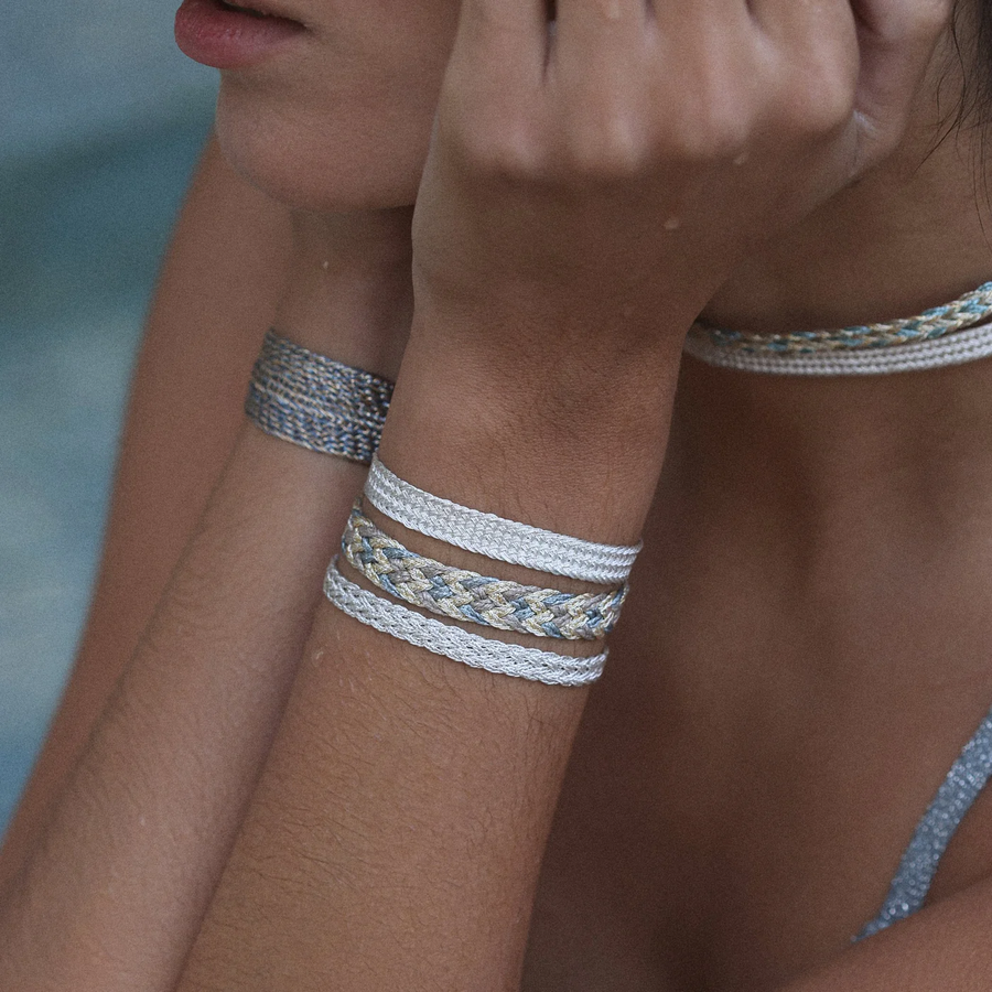 MAAŸAZ - DOUBLE-U N°2 BRACELET IN LIGHT GOLD OAT GREY